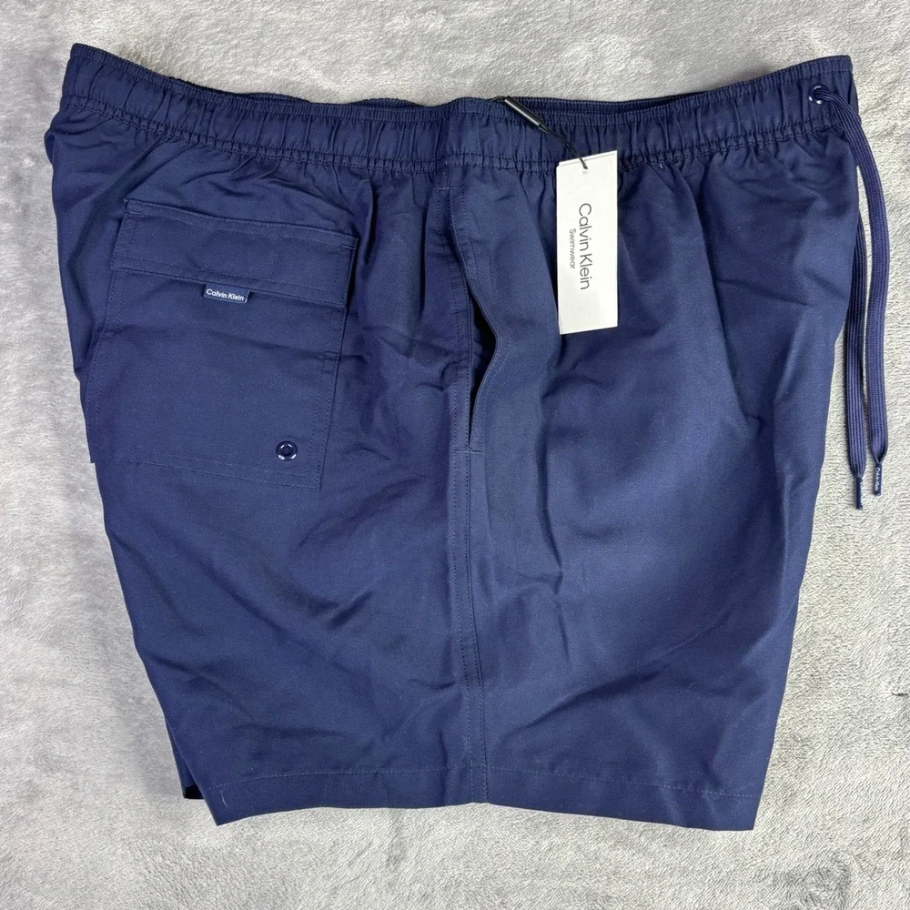 Calvin Klein Swim Trunks Men XXL Navy Blue Logo Graphic UPF 40+ CB3DP009 NWT